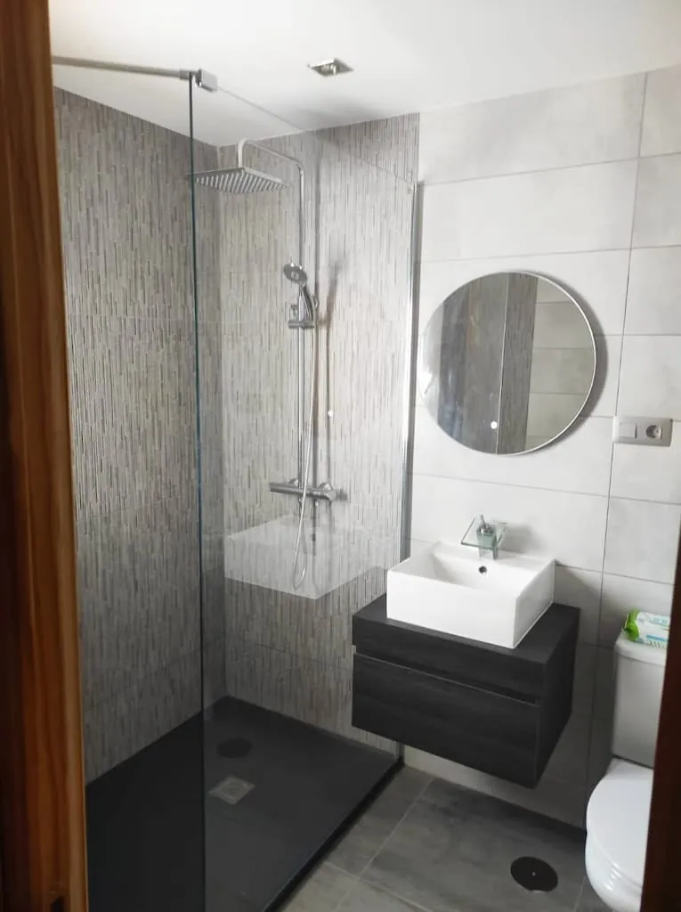 Paroi de douche installée à Alcalá de Henares 5